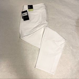 NWT Women’s Slim Fit Nike Golf Pants